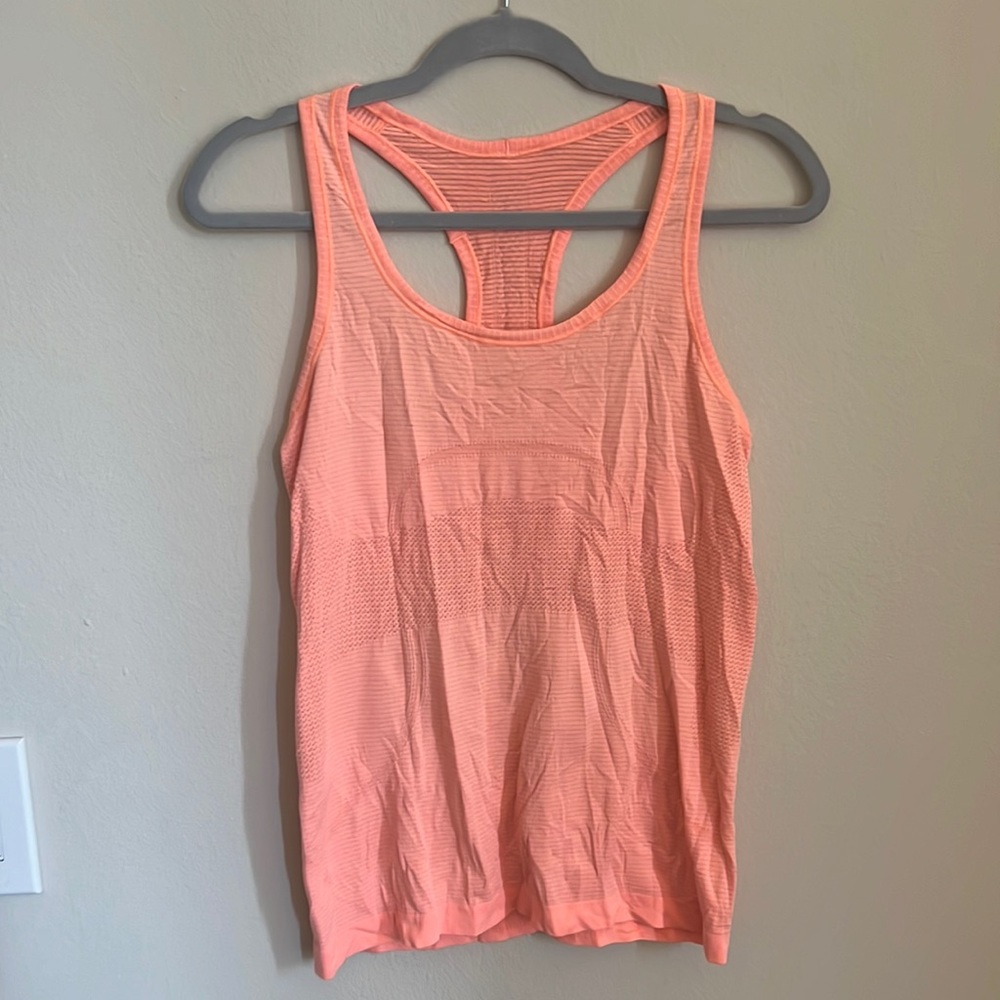 Lululemon tank